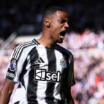 Isak’s Desire to Leave Grows Amid Newcastle Talks