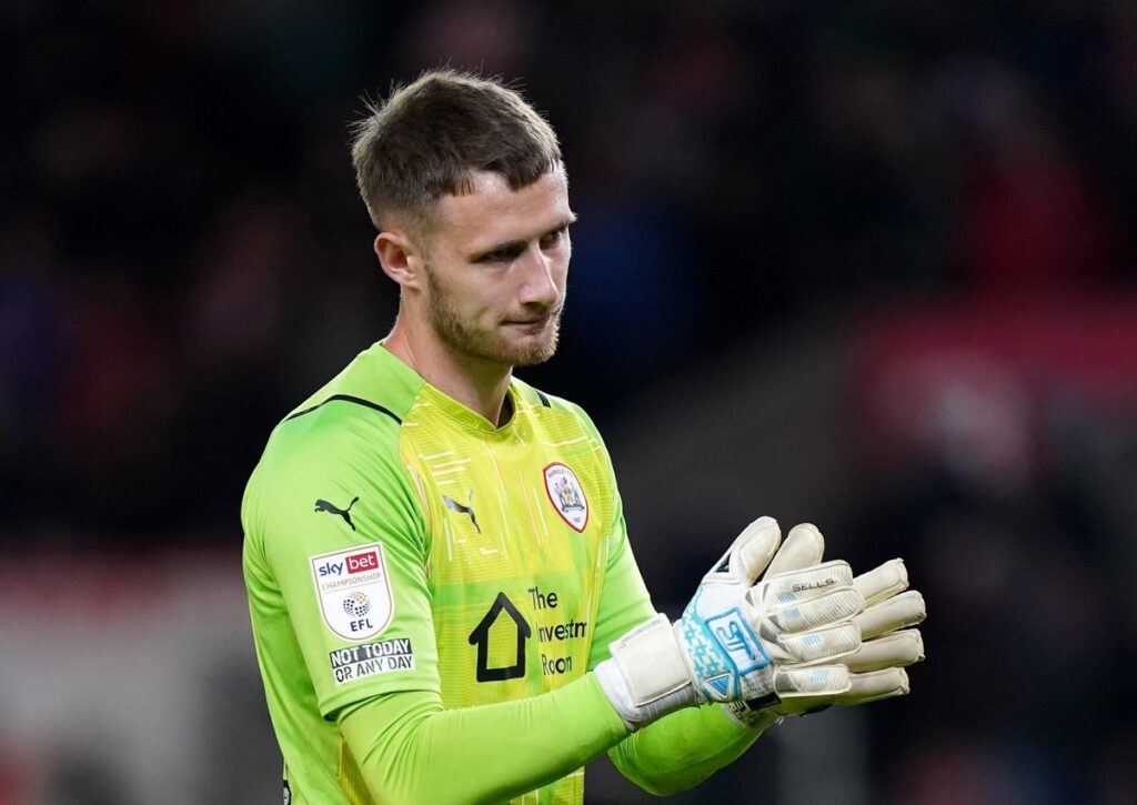 Brad Collins Joins Burton on Loan from Coventry