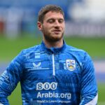 MK Dons Complete Deal for Huddersfield’s Wiles