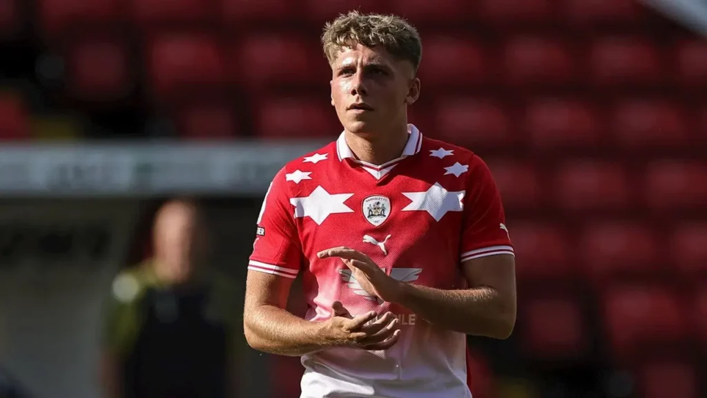 Harrogate Add Marsh and Sutton to Attack