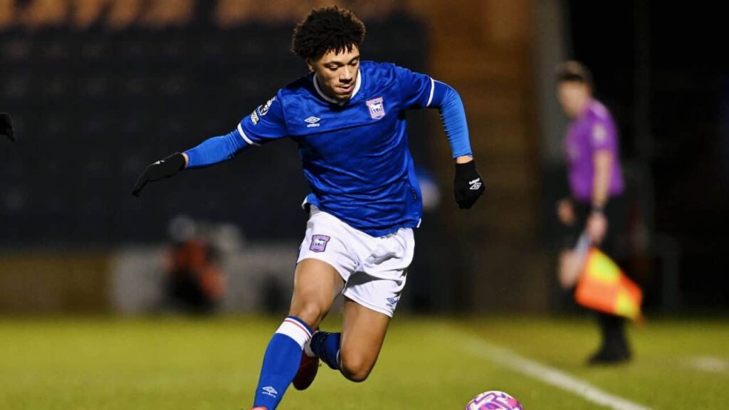 Ayinde Joins Doncaster After Leaving Ipswich Town