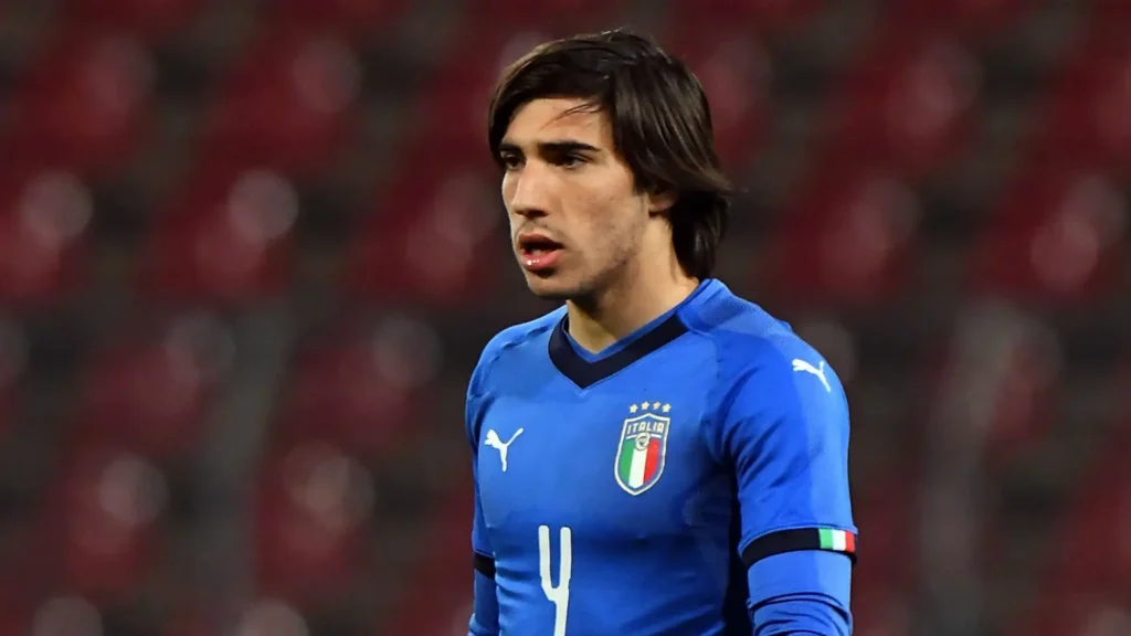 Spurs' £80m Move for Tonali Rejected by Newcastle