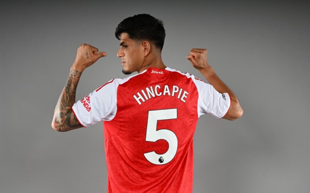 Arsenal Seal £34.5m Deal for Hincapie