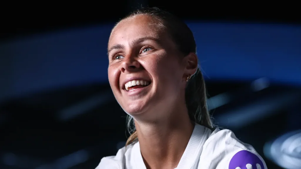 Spurs Complete Move for Victoria Pelova