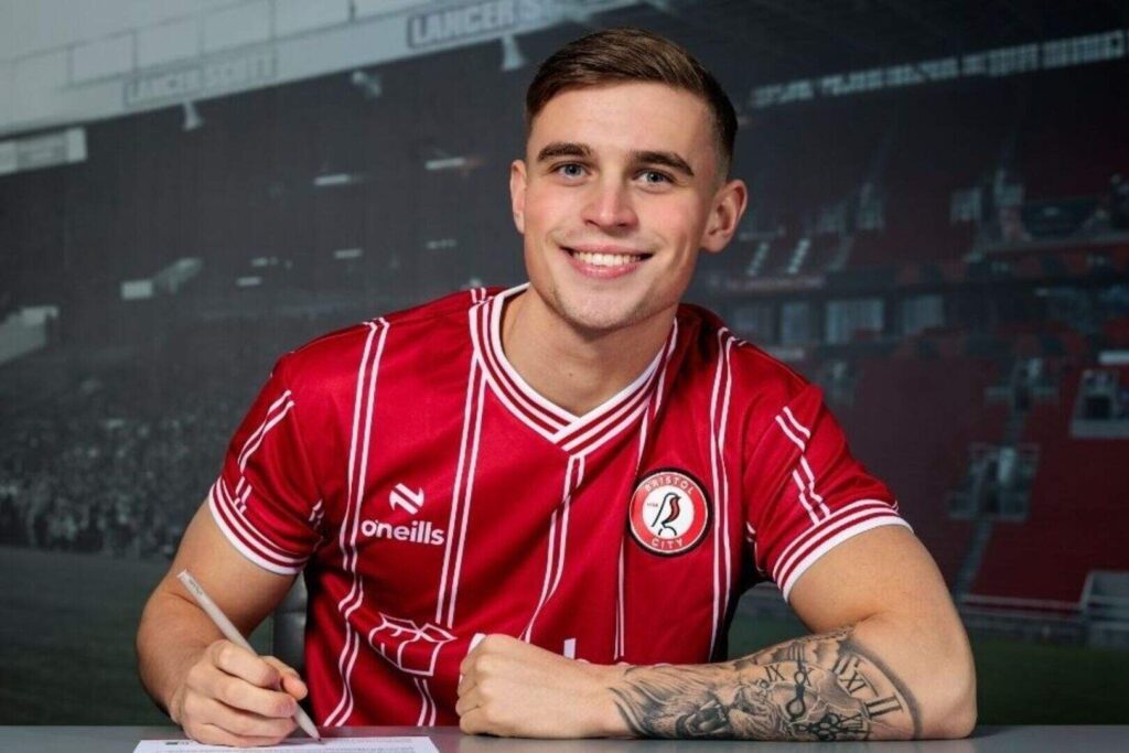 Bristol City Midfielder Murphy Joins Fleetwood